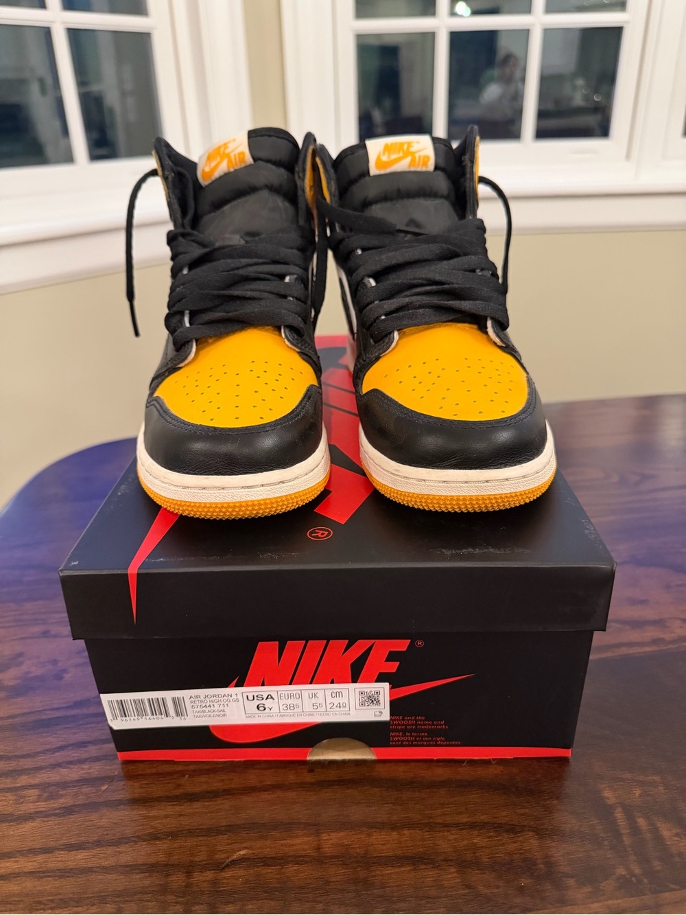 Nike Jordan 1 retro high OG Taxi